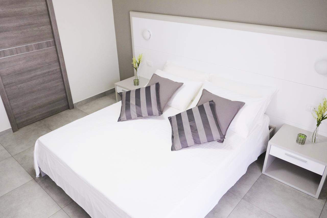 Sikania Casa Diamond Месина Екстериор снимка