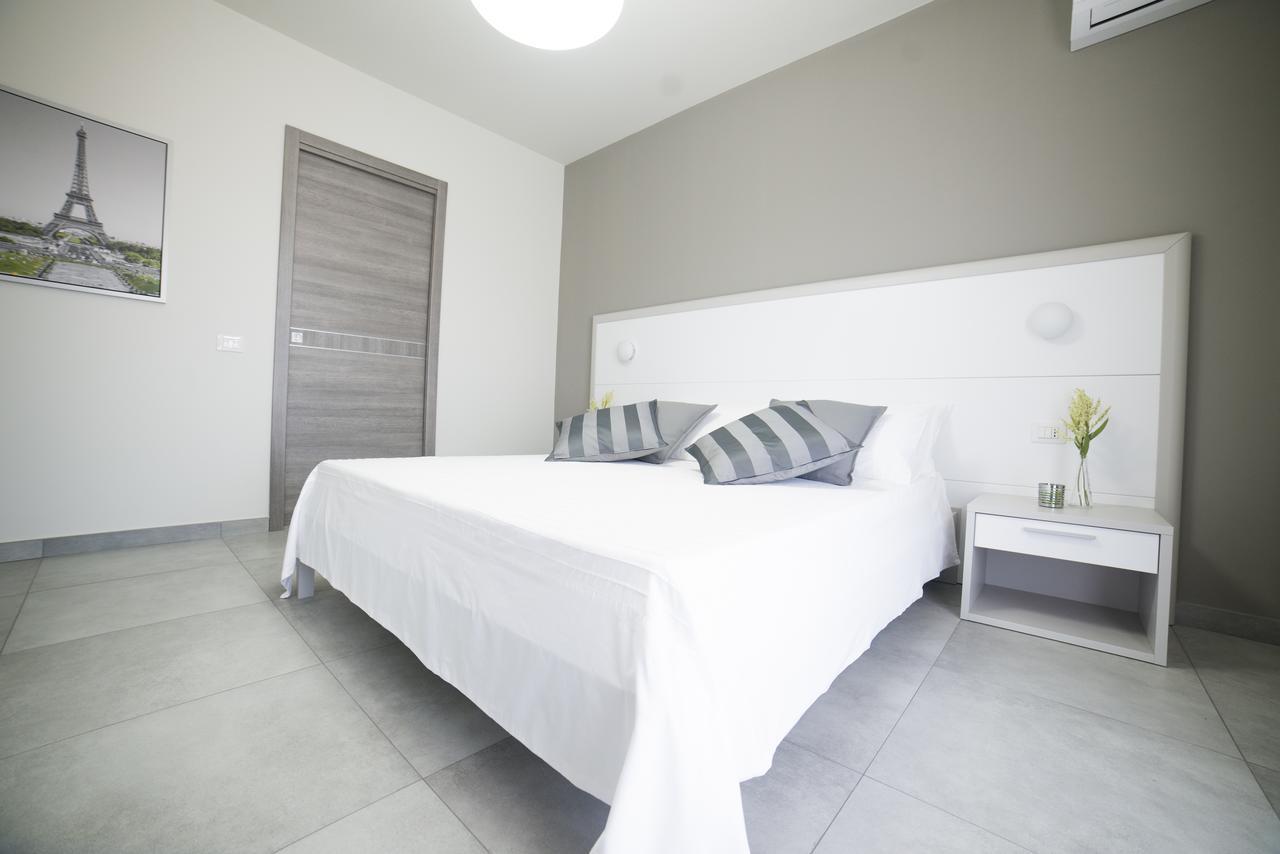 Sikania Casa Diamond Месина Екстериор снимка