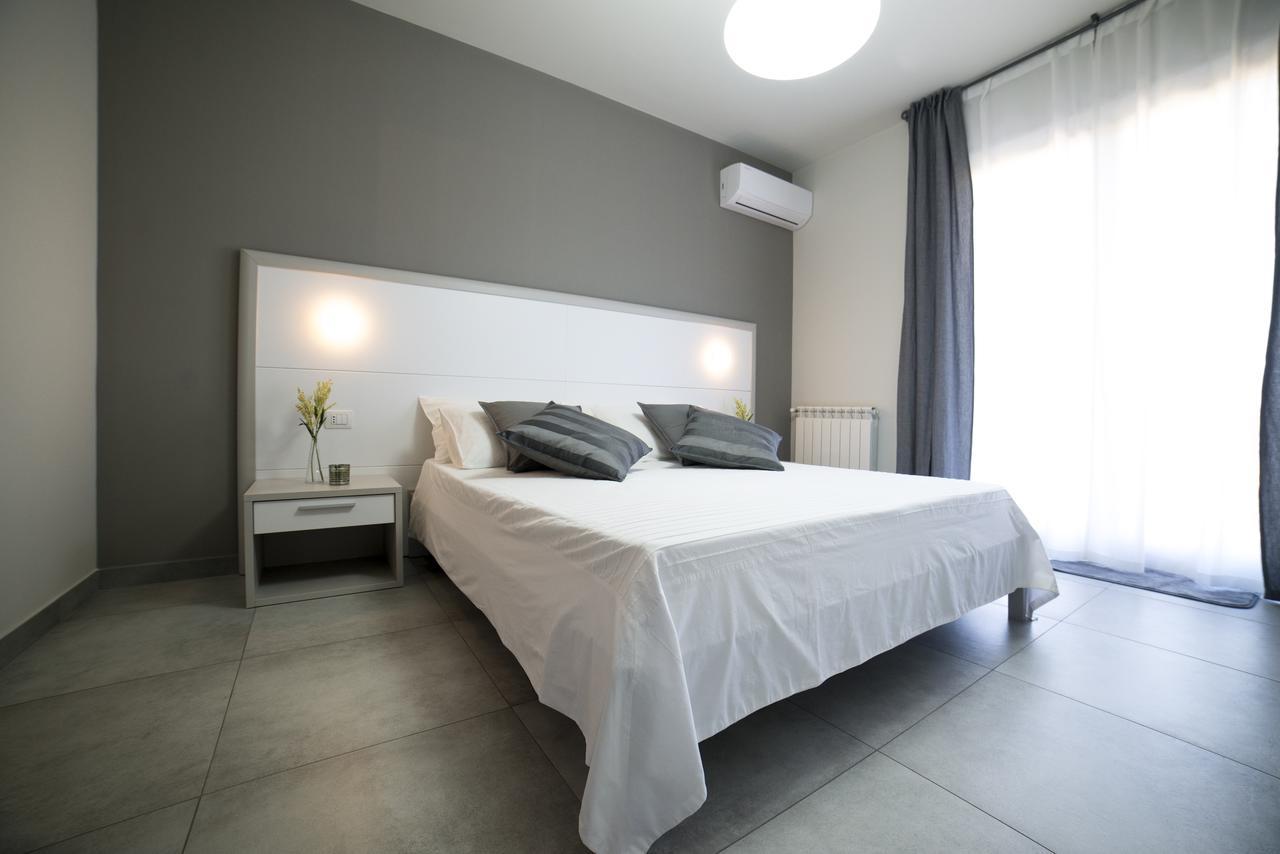 Sikania Casa Diamond Месина Екстериор снимка
