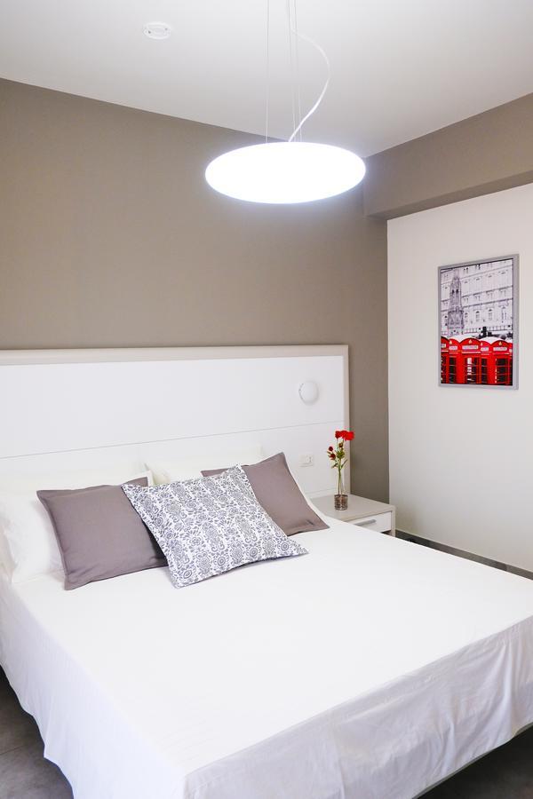 Sikania Casa Diamond Месина Екстериор снимка