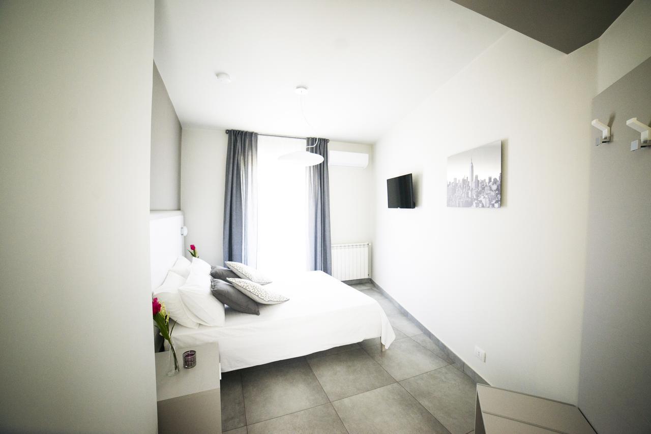 Sikania Casa Diamond Месина Екстериор снимка