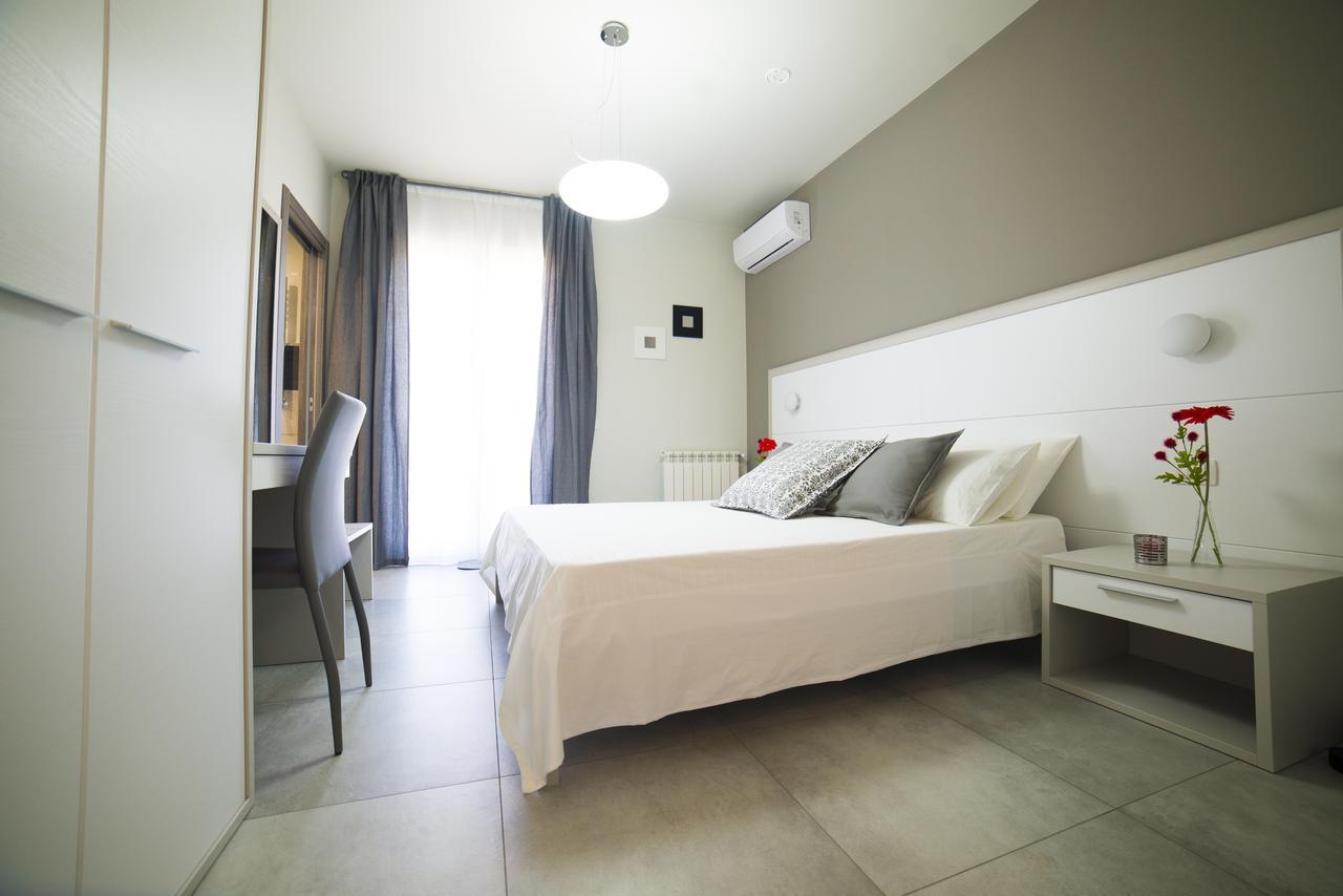 Sikania Casa Diamond Месина Екстериор снимка